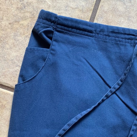 Womens Dickies MEDIUM SHORT navy blue flare leg scrubs medical pants - Picture 6 of 8